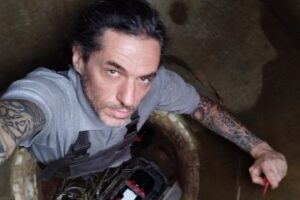 Adrian in the Pit _360x240